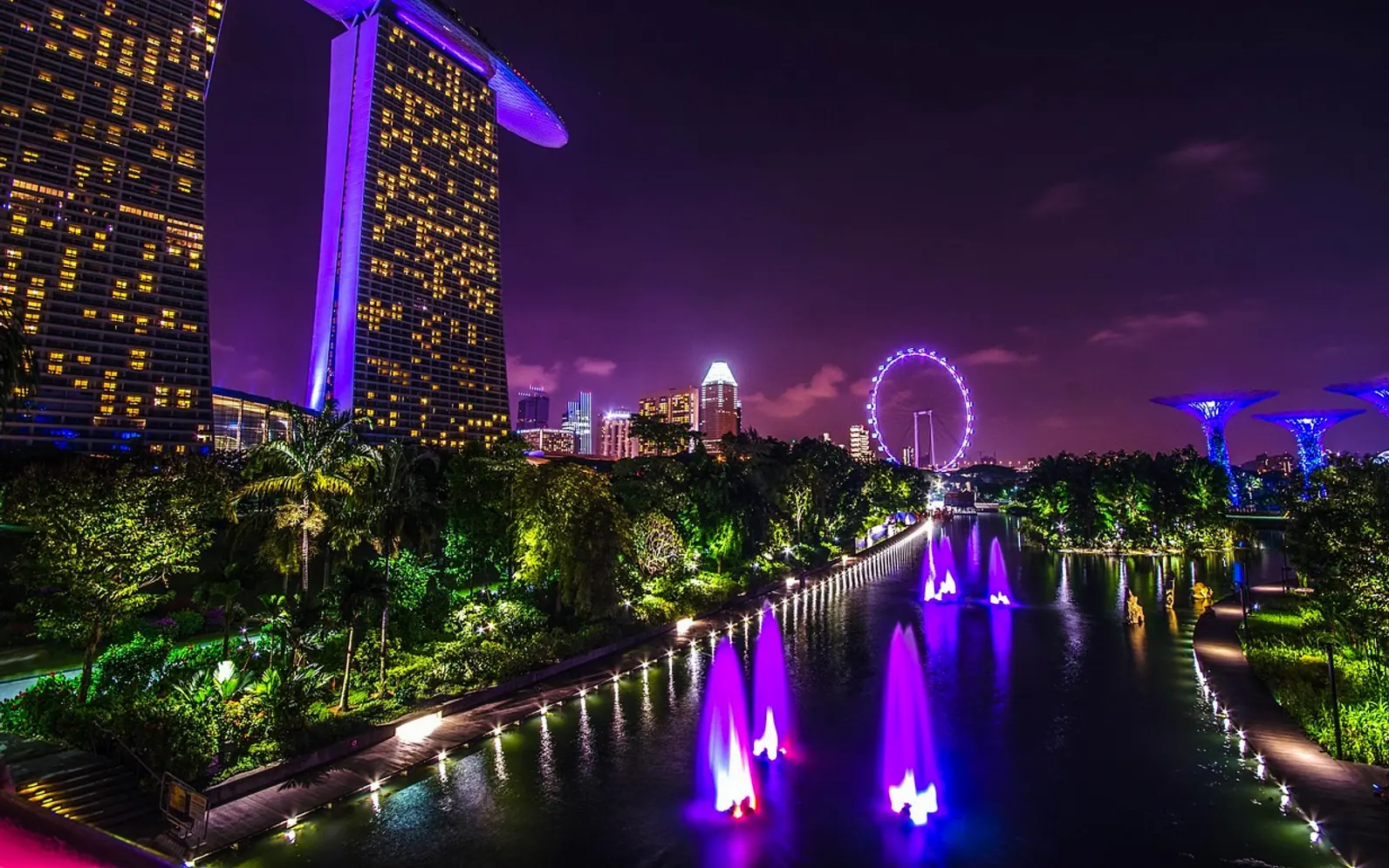Marina bay of singapore, marina bay sands and singapore
