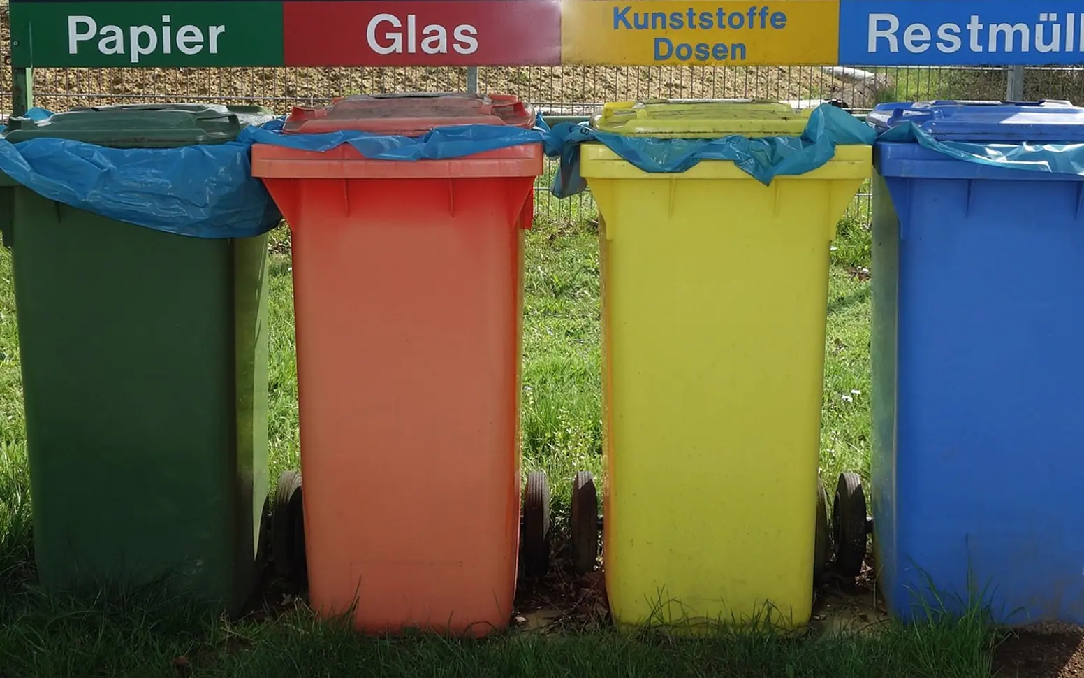 Waste separation, garbage cans and recycling